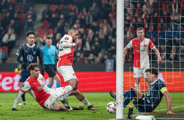 关于埃瓦尔客场不敌莱万特，陷入保级泥潭的信息