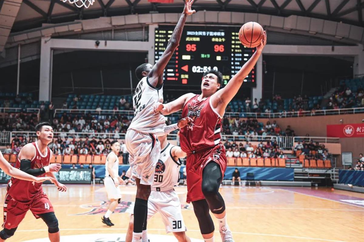 贵州男篮负重庆，遗憾结束赛季征程的简单介绍