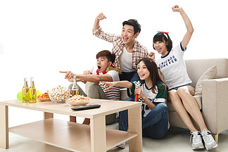 包含余音绕梁！赛场上球迷热情呐喊欢呼的词条