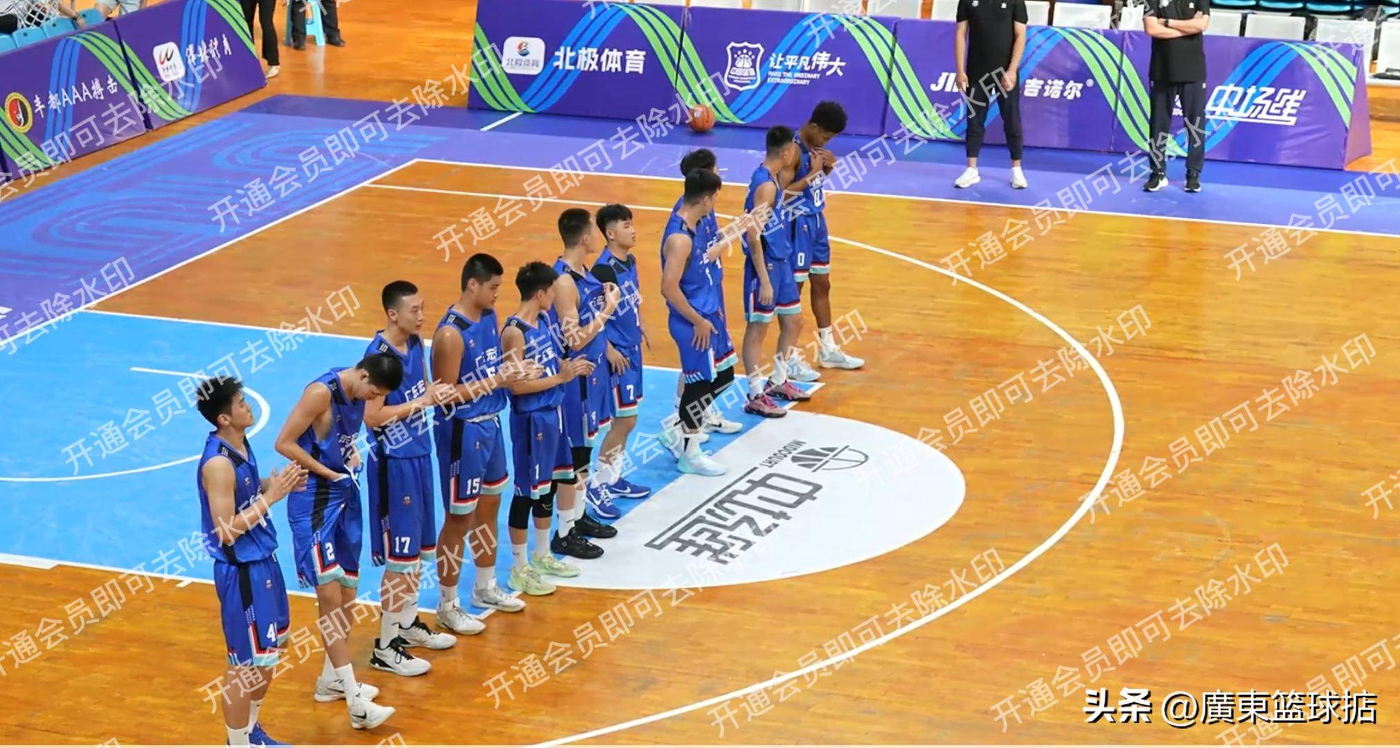 黑龙江队彻底击败对手，夺取胜利