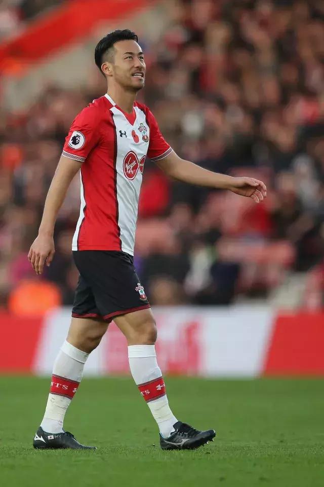 包含千里迢迢：亚洲球队踏上争夺冠军之路的词条