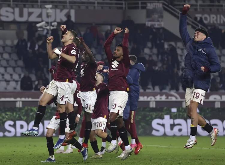 关于柏林赫塔客场失利，德甲前景蒙上阴影的信息