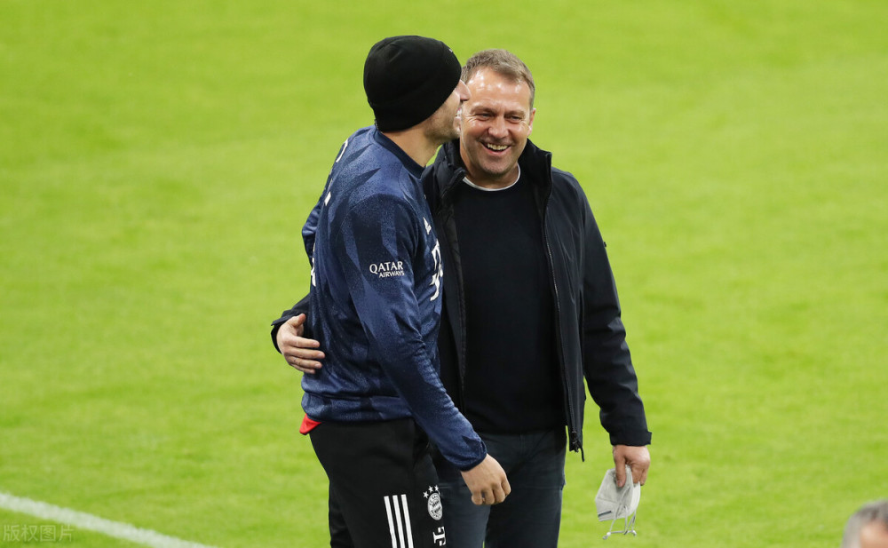 梅尔滕斯进球成功，助勒沃库森逆转获胜的简单介绍