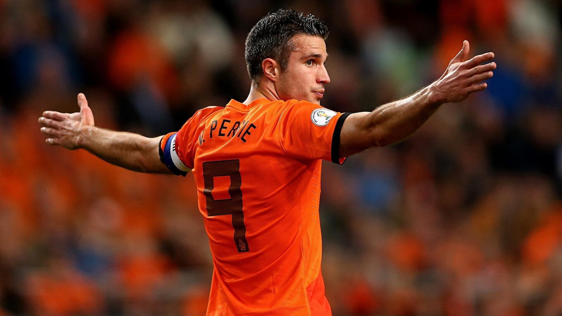 英超争冠焦点战,深圳队强势晋级开拓者