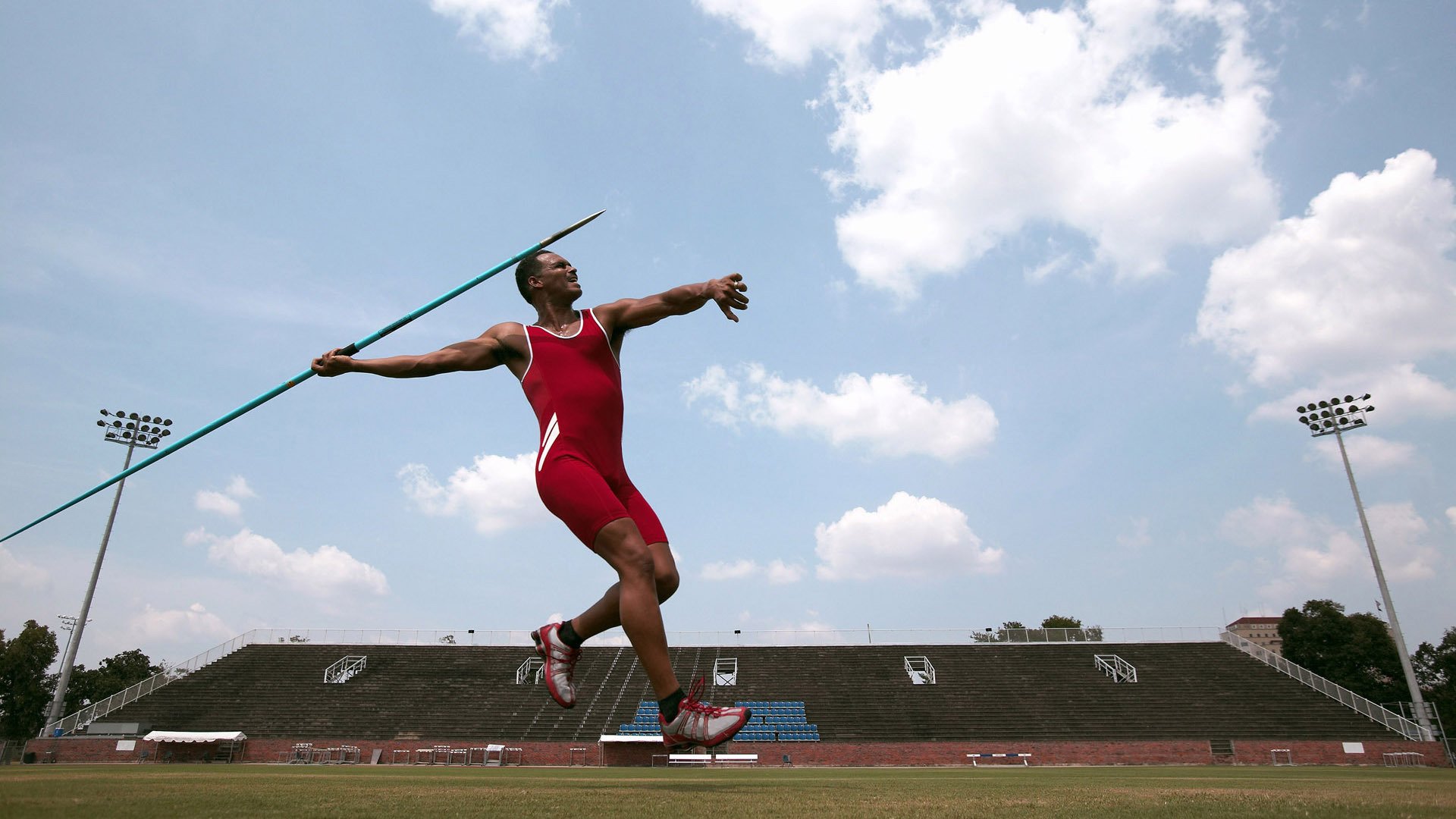 巴尔韦德一锤定音,马赛主场风暴击溃塞维利亚