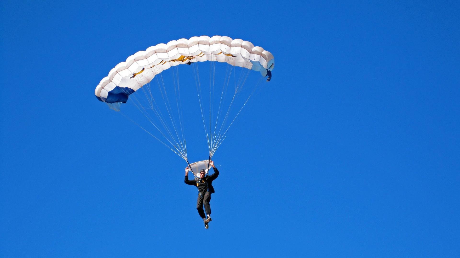 德甲争冠战之夜，英格拉姆的无解对手，如何定义伟大对决？